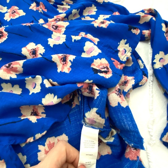 Lucky Brand Royal Blue Floral Top - Picture 2 of 6